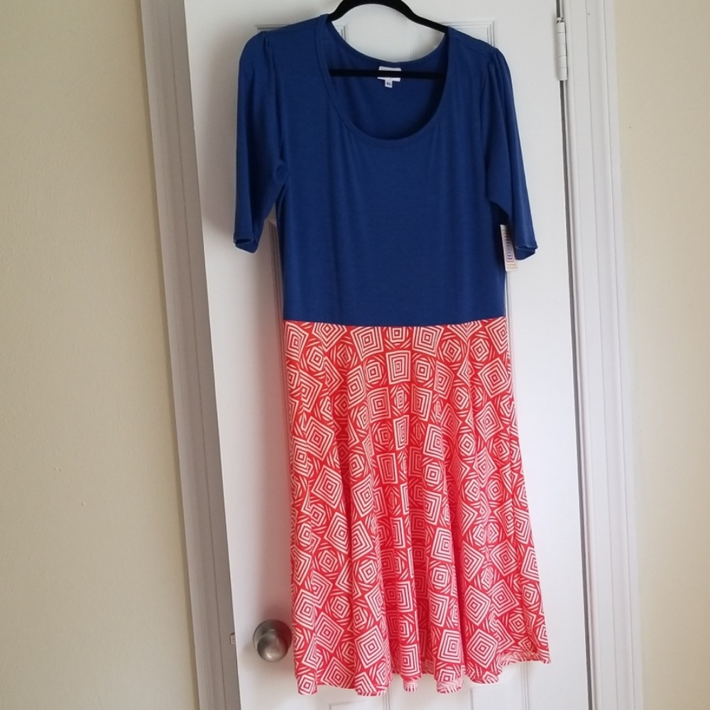 LulaRoe Nicole
